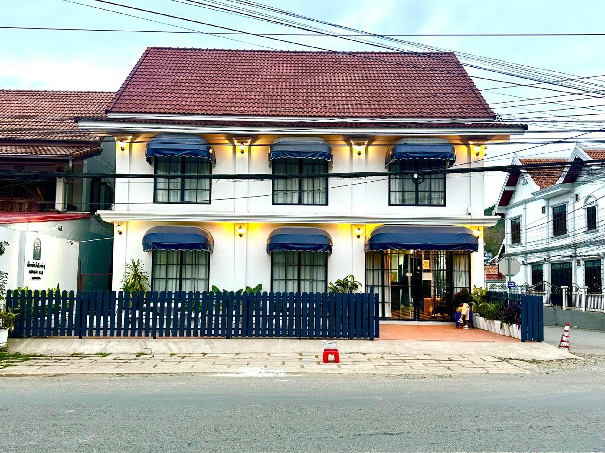 Midnight Blue Guesthouse Luang Prabang Exterior foto
